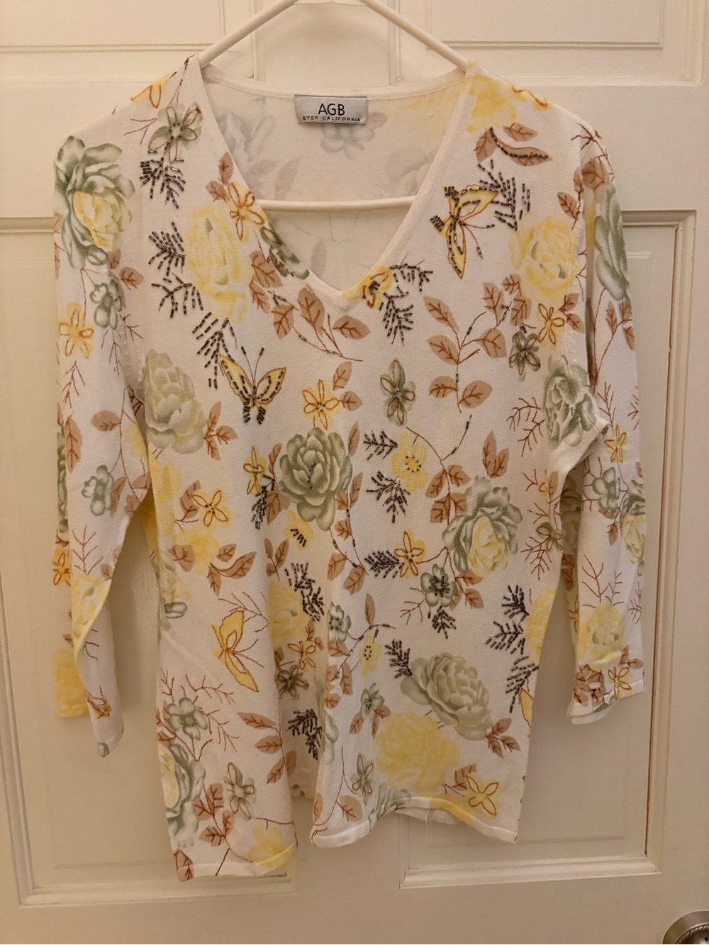 AGB White V-Neck Floral Long-Sleeve Top with Yellow & Sage Print